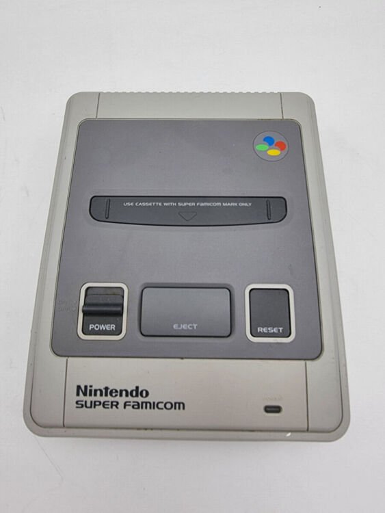 SUPER FAMICOM CONSOLE JAPAN VERSION USED - Image 7